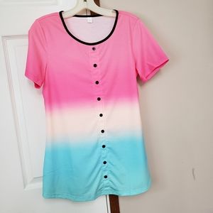 Tunic in gradient color block.